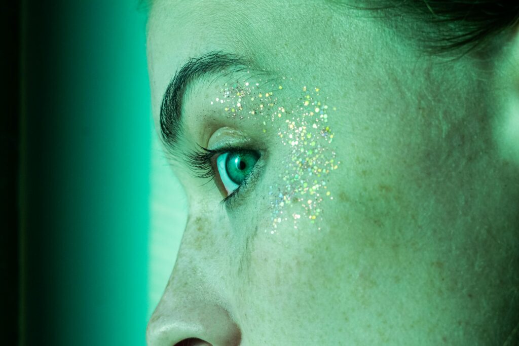 Os riscos do Glitter na maquiagem